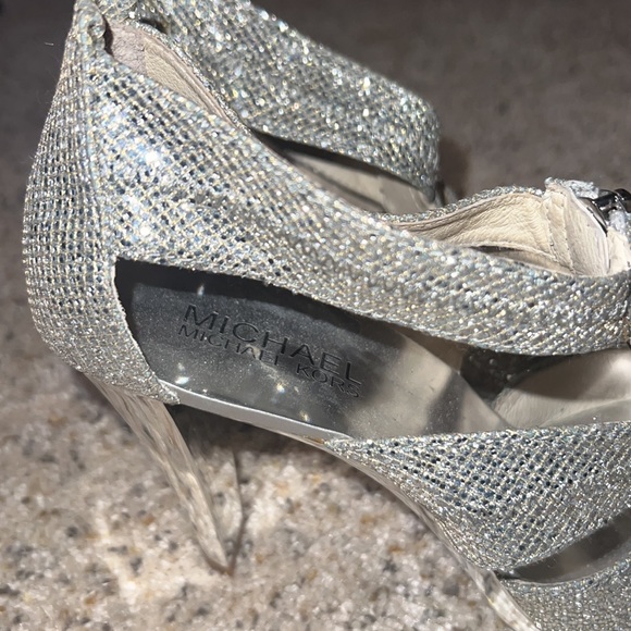 Michael Kors heals - Picture 4 of 4